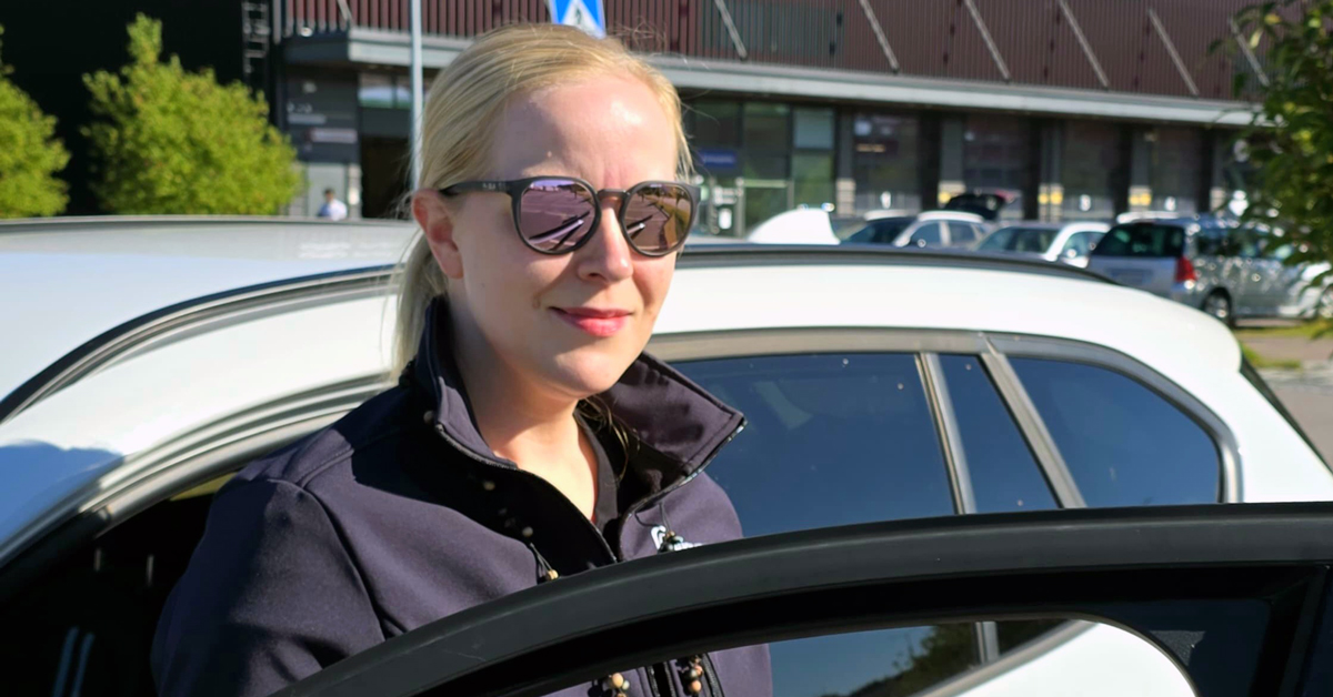 Ajovarman tutkinnonvastaanottaja Laura Simonen